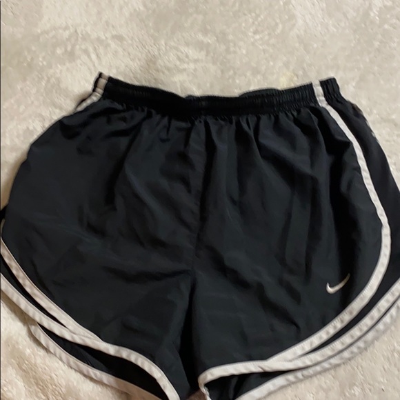 Nike shorts - Picture 1 of 2